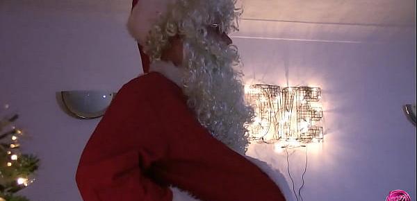  LACEYSTARR - I Saw Granny Fucking Santa Claus